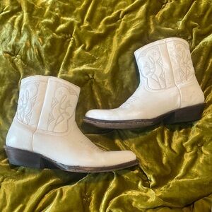 Stetson White Ankle Cowgirl Boots